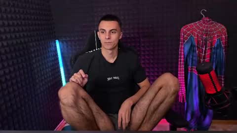Hols online show from 06-26-26, 07:07