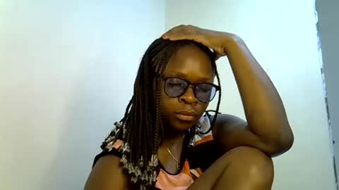 holy_ebony online show from 07-11-26, 06:49