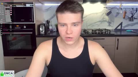 holy_eggs_00 online show from 10-13-25, 05:02