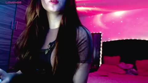 Juli online show from 11-14-25, 05:06