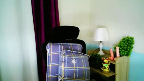Snapshot of holy_maxine chatting on 02-08-26, 09:34 holy_maxine online show from 02-08-26, 09:34