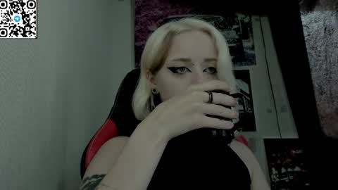 Snapshot of holy_mistresss chatting on 07-26-26, 09:27 holy_mistresss online show from 07-26-26, 09:27