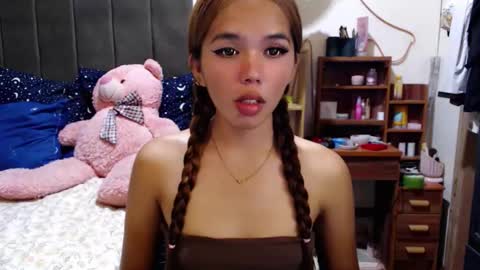 Snapshot of holy_molly1 chatting on 03-16-26, 01:59 holy_molly1 online show from 03-16-26, 01:59