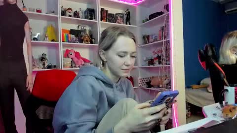 Snapshot of holy_rumi chatting on 01-09-26, 10:07 Rumi online show from 01-09-26, 10:07