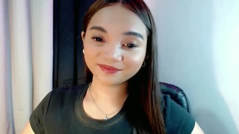 Snapshot of holy_shine chatting on 02-08-26, 03:10 Bella online show from 02-08-26, 03:10