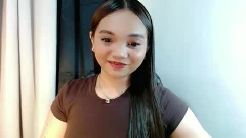 Snapshot of holy_shine chatting on 02-22-26, 03:51 Bella online show from 02-22-26, 03:51