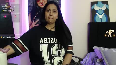 Milena online show from 11-18-25, 11:15