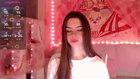 Mia online show from 10-26-25, 03:34