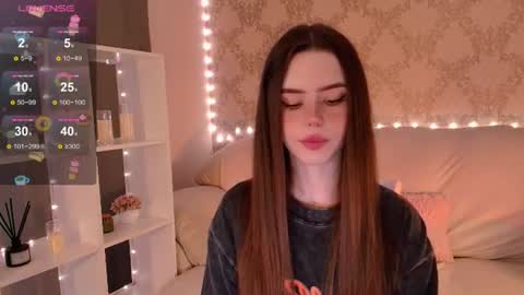 Mia online show from 06-24-26, 03:38