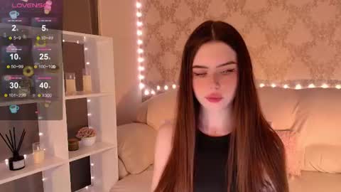 Mia online show from 07-19-26, 03:32