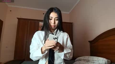 homura_ayanami online show from 11-26-25, 09:10