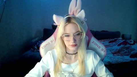 honey_bold online show from 12-17-25, 09:48