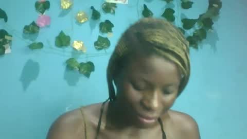 Queen online show from 10-03-25, 09:56