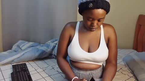 Snapshot of honey_caddy chatting on 06-27-26, 02:49 honey_caddy online show from 06-27-26, 02:49
