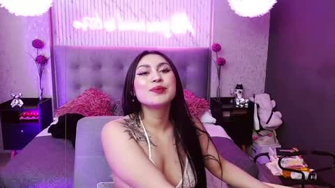 honey_doll_x online show from 05-15-26, 04:41