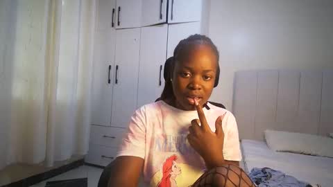 honey drop online show from 04-23-26, 12:40