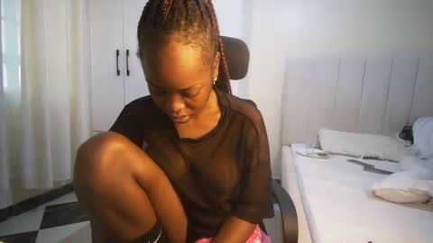 honey drop online show from 04-24-26, 08:06