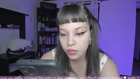 Snapshot of honey_hoe chatting on 10-20-25, 01:28 Lau online show from 10-20-25, 01:28