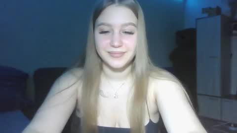 honey_lolaaa online show from 10-17-25, 01:35