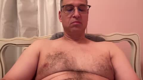 honey_man14 online show from 11-25-25, 06:52