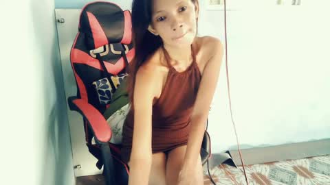 honey_mollyxx online show from 06-22-26, 11:24