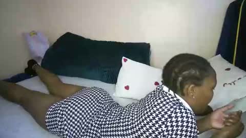 honey_nubia0 online show from 03-08-26, 08:51