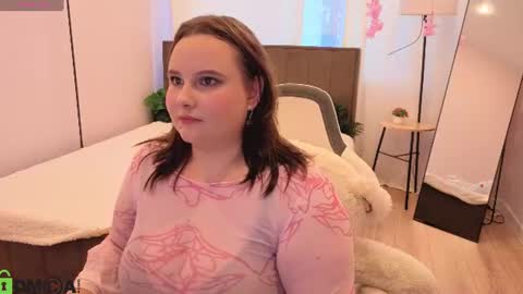 Snapshot of honey_sakura chatting on 07-20-26, 10:39 HoneySakura online show from 07-20-26, 10:39
