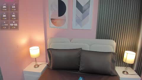 honey_sofii_ online show from 09-26-25, 11:47