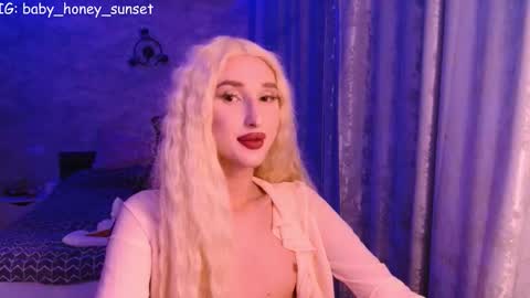 honey_sunset online show from 02-23-26, 07:44