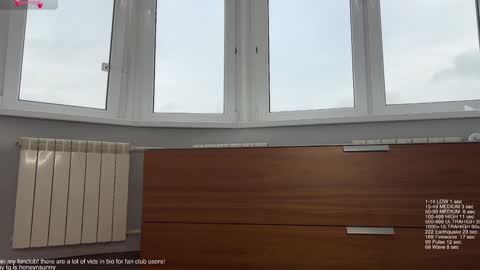 Snapshot of honey_sunshine chatting on 11-25-25, 09:31 Jenyanew vid how I squirt in forest in bio online show from 11-25-25, 09:31