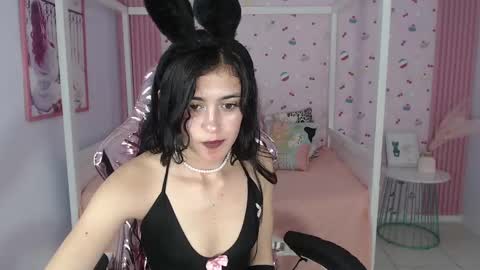 HONEY  online show from 01-10-25, 04:30