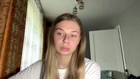 Klara online show from 05-31-26, 10:00
