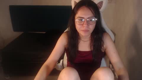 Emily online show from 02-12-26, 04:24