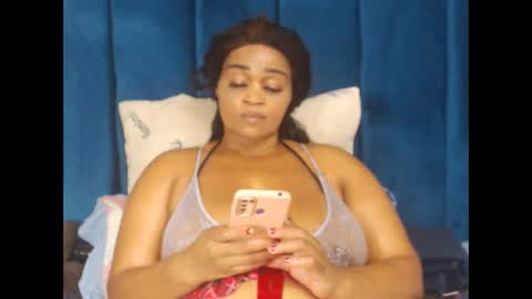 honeydropsxx2 online show from 03-14-26, 10:48