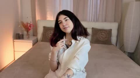 Snapshot of honeykadakia chatting on 11-24-25, 07:19 Jane online show from 11-24-25, 07:19