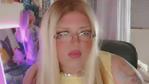 honeylavender777 online show from 06-06-26, 06:51