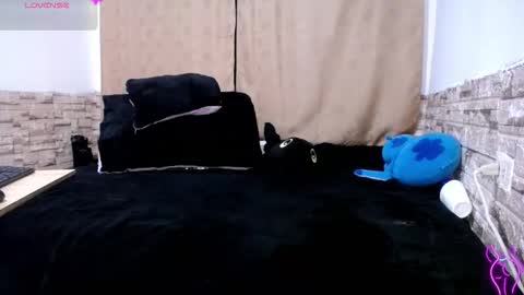 Victoria online show from 03-06-26, 09:28