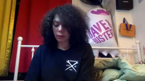 Snapshot of honeyruby chatting on 11-03-25, 02:46 Ruby Sparks online show from 11-03-25, 02:46