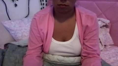 honeyyy89 online show from 04-21-26, 01:53