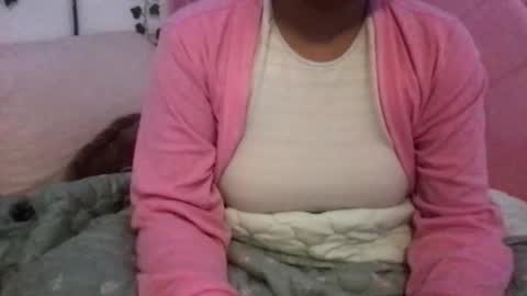 honeyyy89 online show from 05-08-26, 01:33