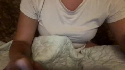 Snapshot of honeyy_89 chatting on 07-15-26, 08:03 honeyyy89 online show from 07-15-26, 08:03
