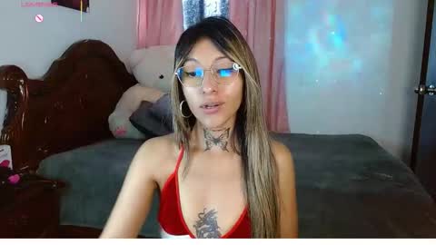 Hoollly Jones online show from 12-19-25, 03:30