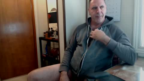 Snapshot of hoosierdadddy4u chatting on 02-23-25, 04:13 Jayson online show from 02-23-25, 04:13
