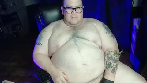 Snapshot of hoosierdaddyxl chatting on 09-11-25, 04:01 Sir online show from 09-11-25, 04:01