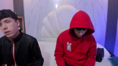 hoot_booys_ online show from 01-14-26, 08:47