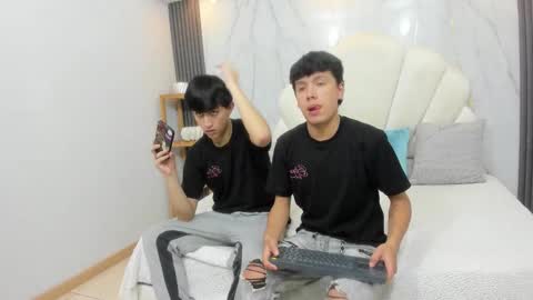 hoot_booys_ online show from 01-31-26, 07:56