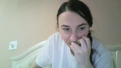 Snapshot of hootloove69 chatting on 01-11-26, 03:39 hootloove69 online show from 01-11-26, 03:39