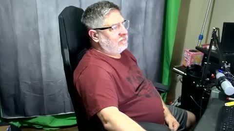 hoozerdaddy online show from 12-08-24, 04:46
