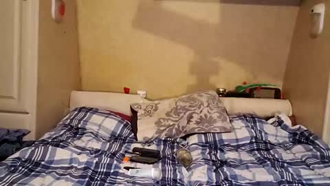 Snapshot of horneyfuck690 chatting on 12-03-25, 01:02 horneyfuck690 online show from 12-03-25, 01:02