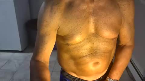 Snapshot of horny4everme chatting on 02-17-26, 12:18 horny4everme online show from 02-17-26, 12:18